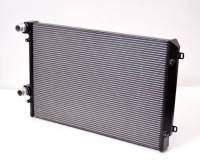 Forge - Forge Motorsport Uprated Alloy Radiator for VWMK6Golf2.0TSIAll Black